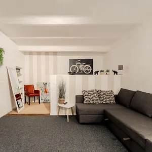 Stadtnahe & Ruhig Gelegen, Fusslaeufig Zur Alster Hamburg